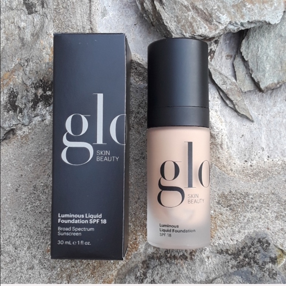 NWT Glo skin beauty luminous LUX foundation shade CAFE - Picture 6 of 9